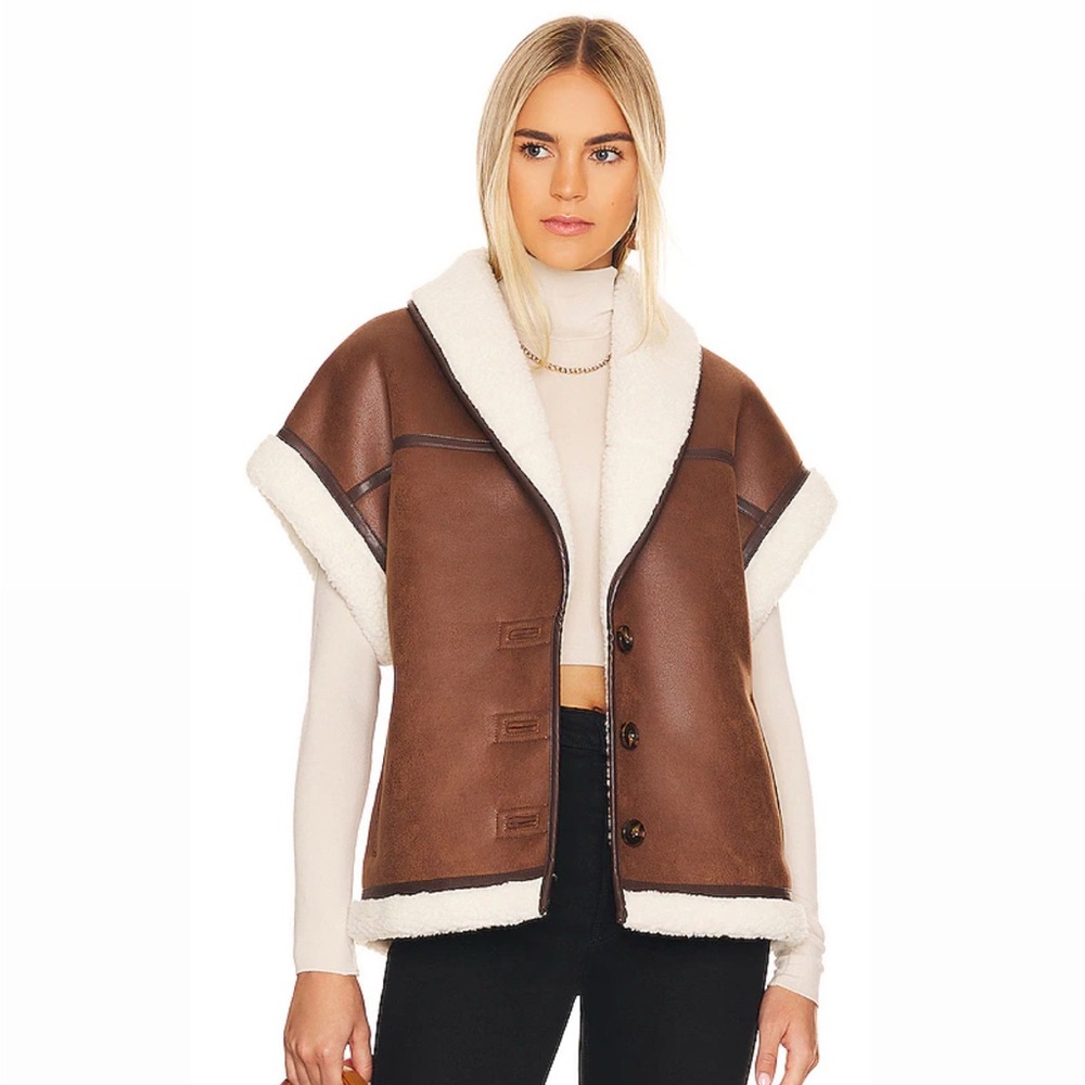 L’Academie Miri Vest in Dark Brown